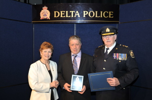 Mainroad and Delta Police